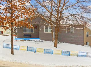 915 48th Ave NW, Rochester, MN 55901