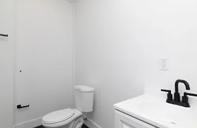 3033 W Diamond St #1 — Photo 8