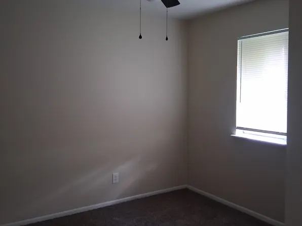 2235 Moore Rd #14A, Lincoln Park, MI 48146