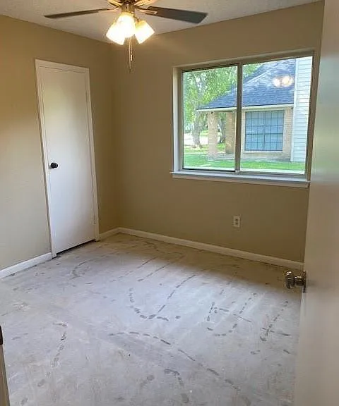 523 Gleneagles Dr — Photo 7
