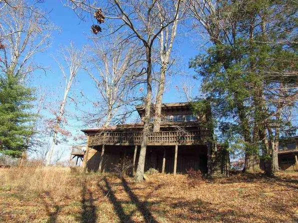 731 Pleasant Grove Rd, Winfield, TN 37892