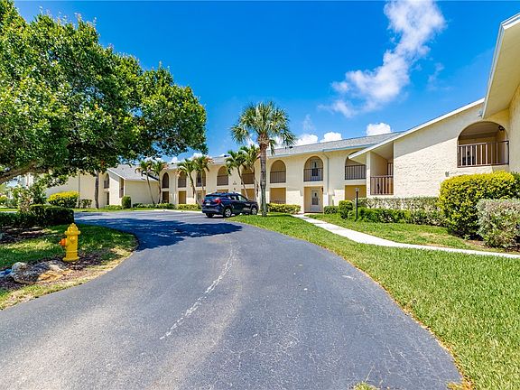 2nd image of 1845 Cobia Dr APT G203