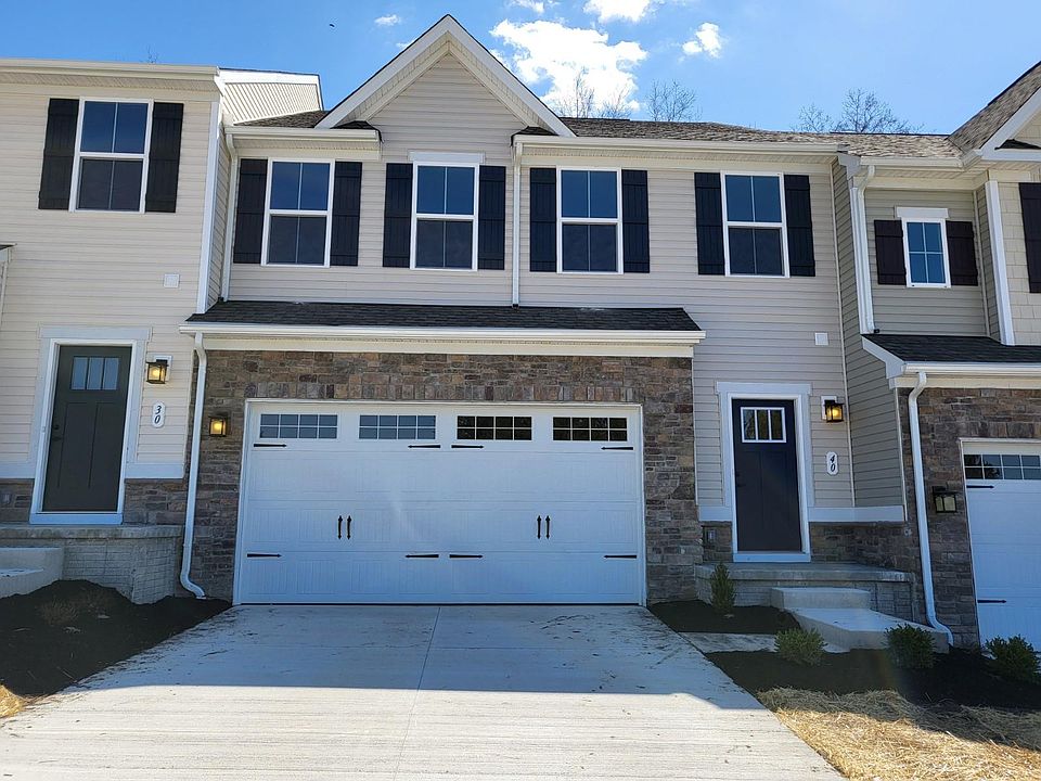 1st image of 40 Pine Ln