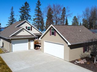 4177 E Lakeview St, Crandon, WI 54520
