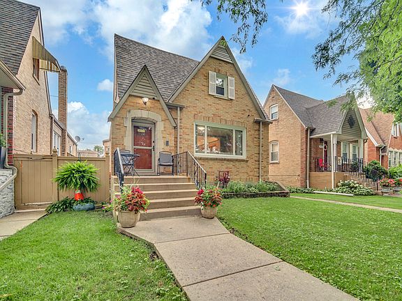 4th image of 3331 N Rutherford Ave