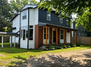321 7th St SW, Willmar, MN 56201