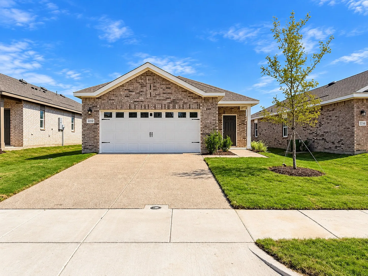 3 bed, 1412 sqft, $2,100 — Photo 1