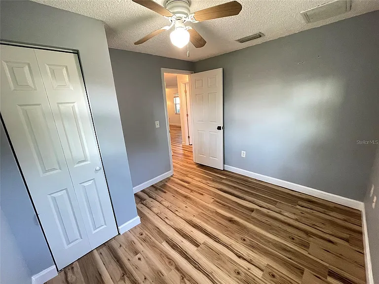8104 Badger Ln — Photo 15