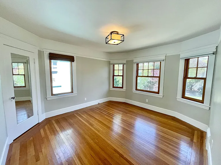 518 Staples Ave — Photo 11