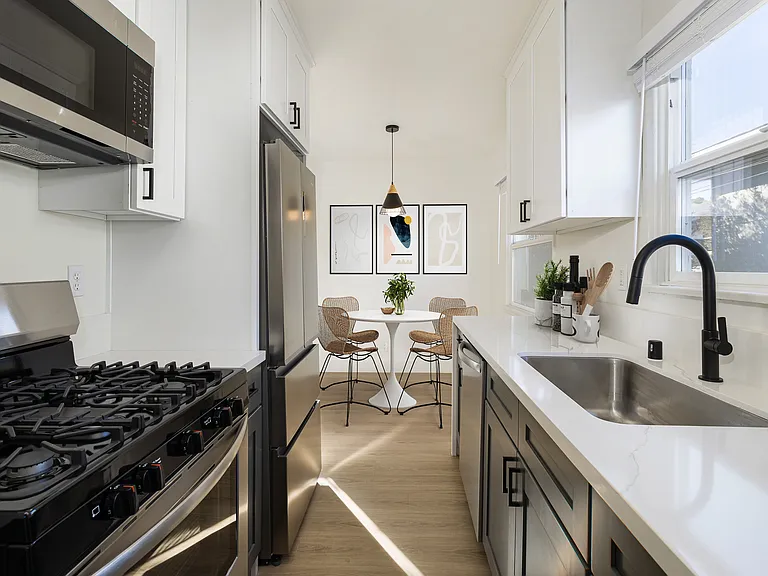 2023 Mathews Ave #A — Photo 4