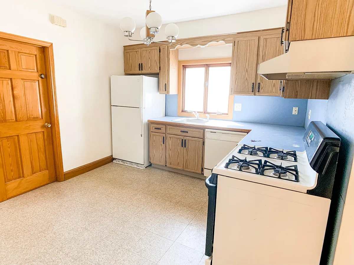 Building Photo - 106 Frederick Ave #2A