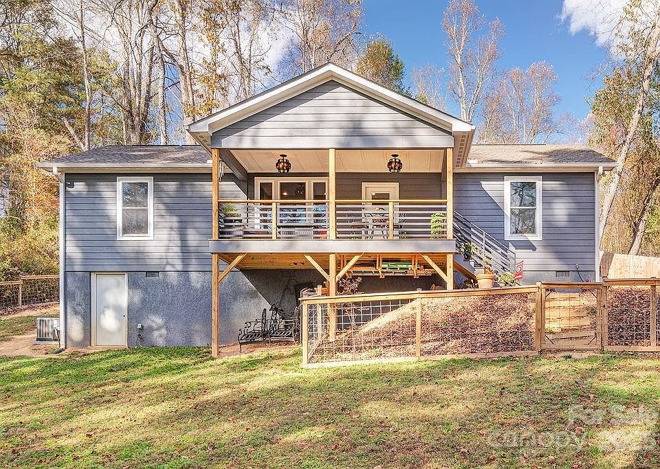 1st image of 15 Edmond Woods Pl