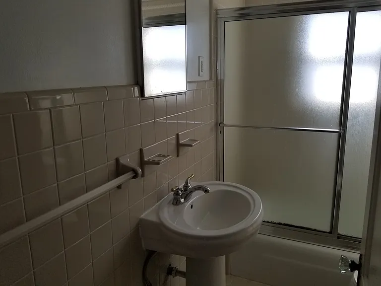 1117 W Northwood St — Photo 10