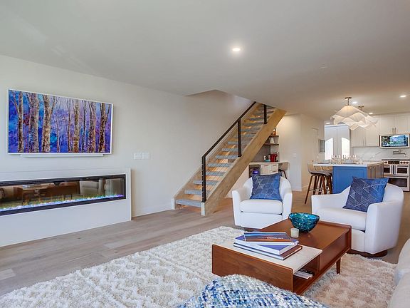 2nd image of 916 Sealane Dr #0