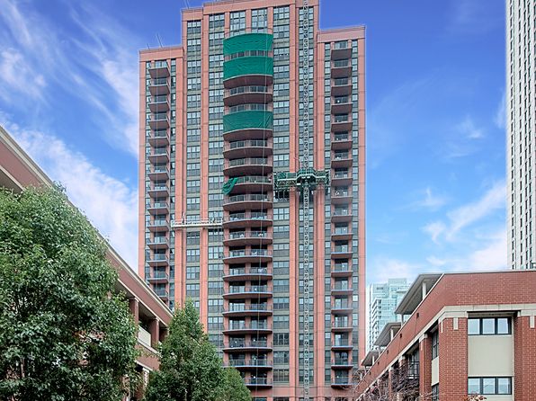 330 N Jefferson St APT 1306
