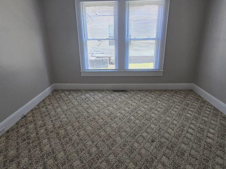 612 Oakshade Ave — Photo 7