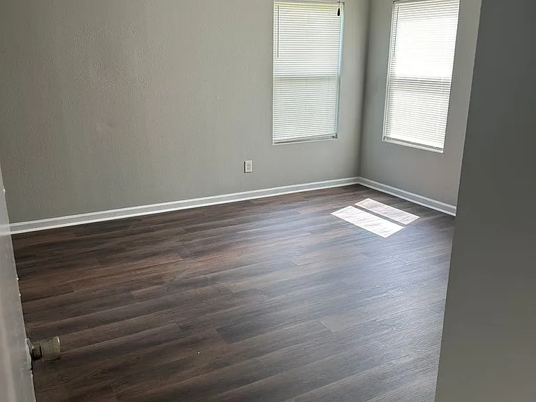 148 Whitestone Dr NE — Photo 12