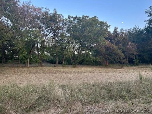3290 W 71st St S, Tulsa, OK 74132