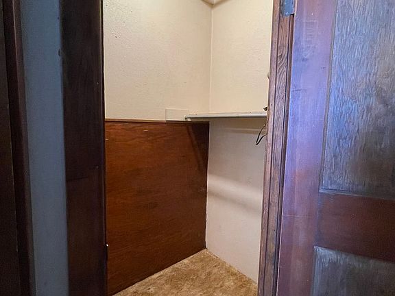 5th image of 1112 1/2 W 14th St