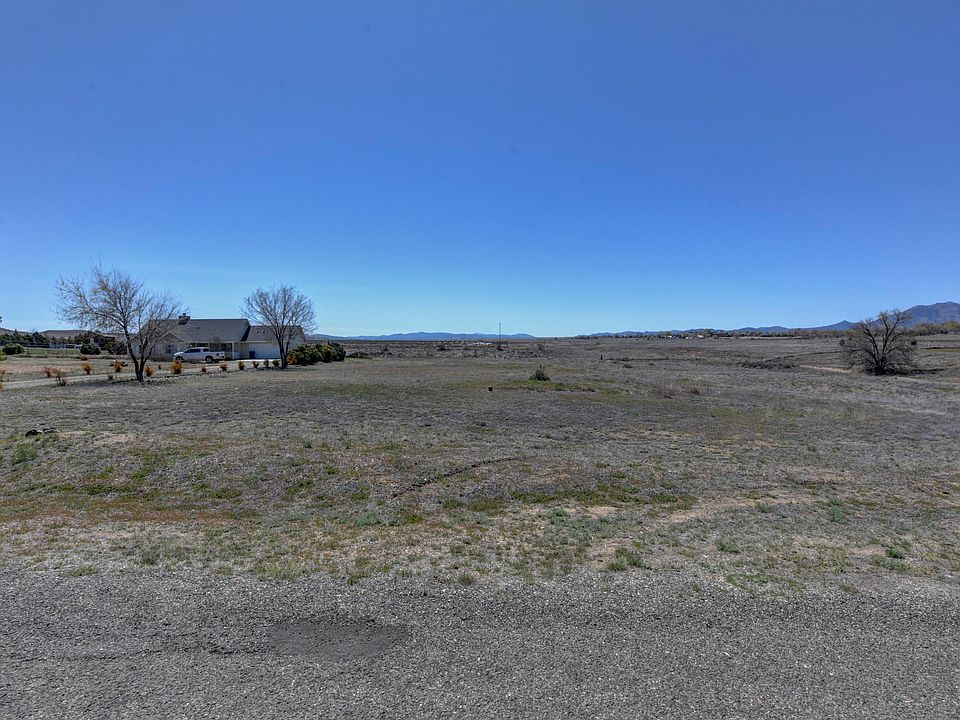 1st image of 1665 E Road 2 S