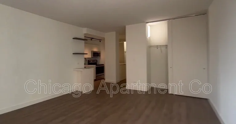 14 W Chestnut St — Photo 1