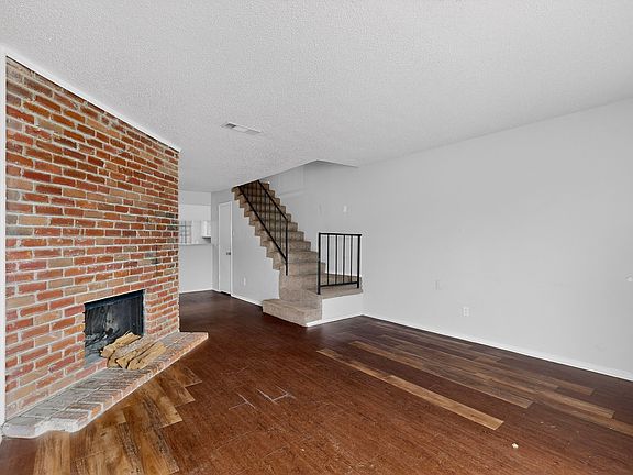 3rd image of 9467 Olde Towne Row