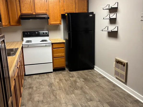 184 W Main St APT B, Landisville, PA 17538