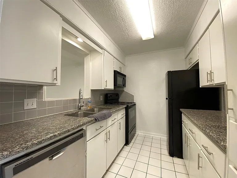 10682 Hazelhurst Dr #14 — Photo 9