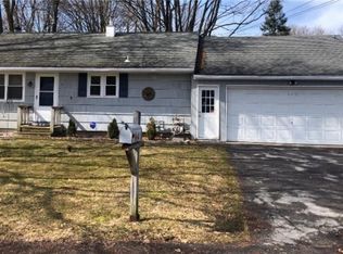 3 Monica Pl, Baldwinsville, NY 13027