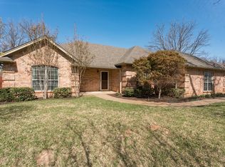 9006 N Longwood Dr, Granbury, TX 76049