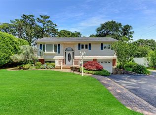 1030 Howells Rd, Bay Shore, NY 11706