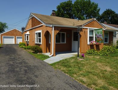 323 Lincoln Boulevard, Hudson, NY, 12534