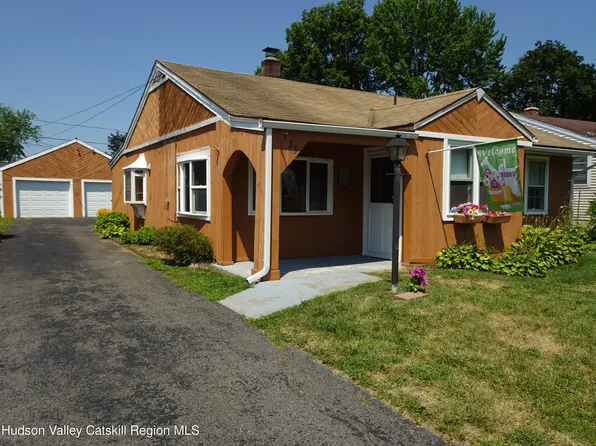 323 Lincoln Boulevard, Hudson, NY 12534