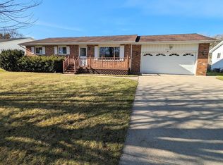 3918 Sequin Dr, Bay City, MI