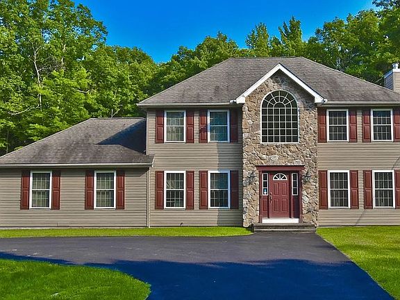 2nd image of 2116 Sunset Ct