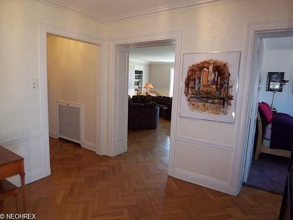 3rd image of 13415 Shaker Blvd APT 9K6