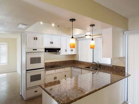 5th image of 4017 W Orange Dr