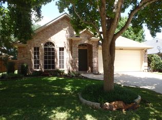 1864 Meyerwood Ln N, Flower Mound, TX 75028