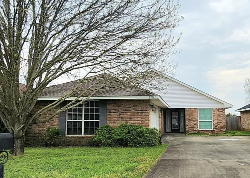2704 Hampton Park Cir Photo 1