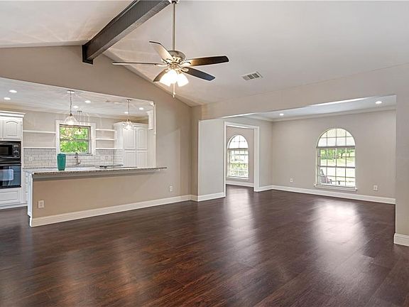 5th image of 1400 Andante Dr