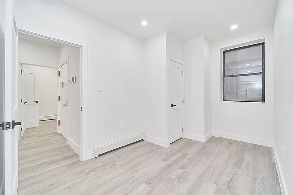 Rented by Triplemint | media 16