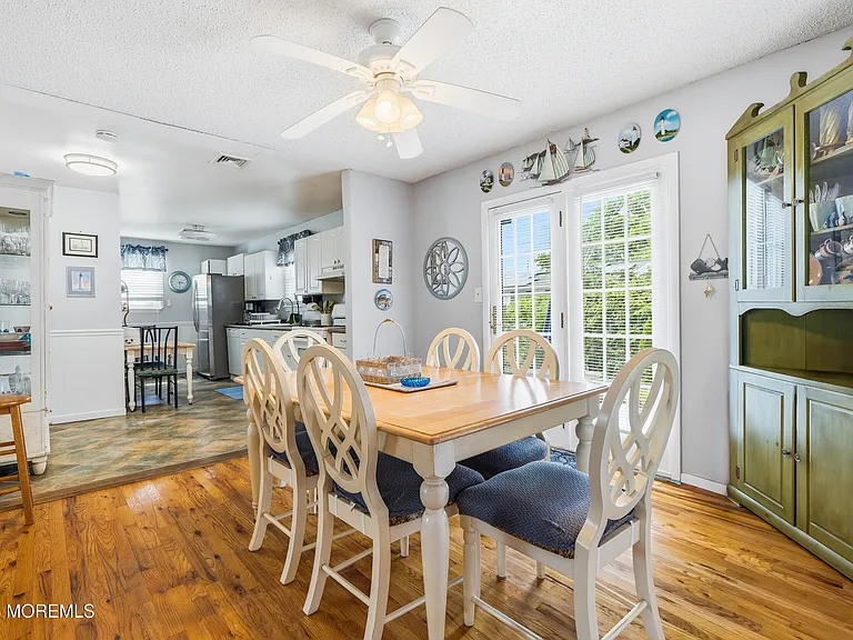 81 Berry Pl — Photo 9