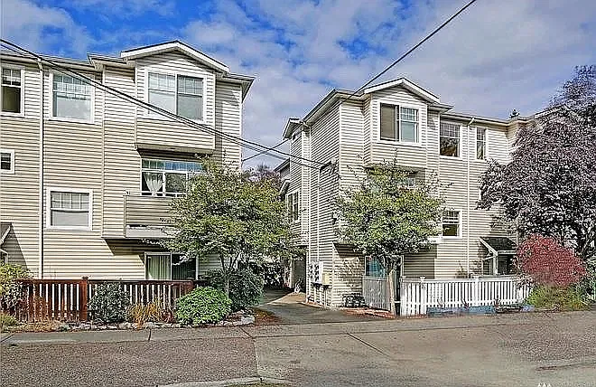 3 bed, 1557 sqft, $3,200 — Photo 1