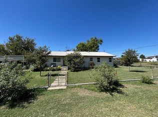 402 Avenue F, Sheffield, TX 79781
