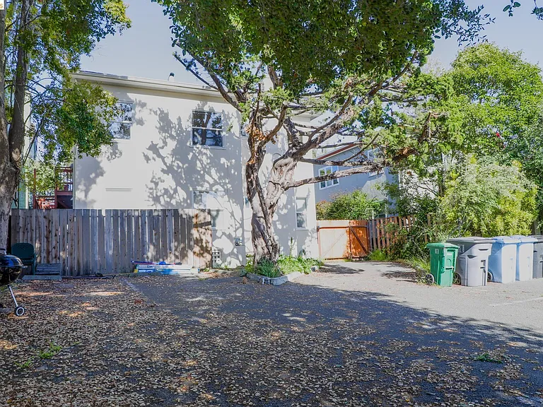 2924 Florence St #C — Photo 16