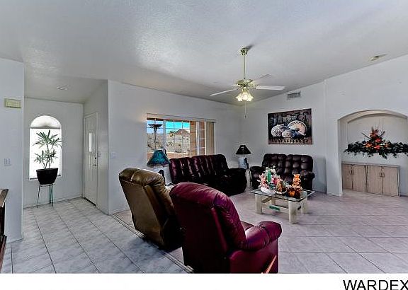5th image of 3609 Desert Garden Dr