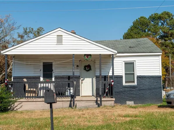 650 Montgomery St, Burlington, NC 27217