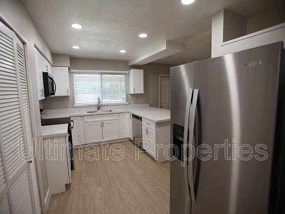 5th image of 10825 N 45th Ln