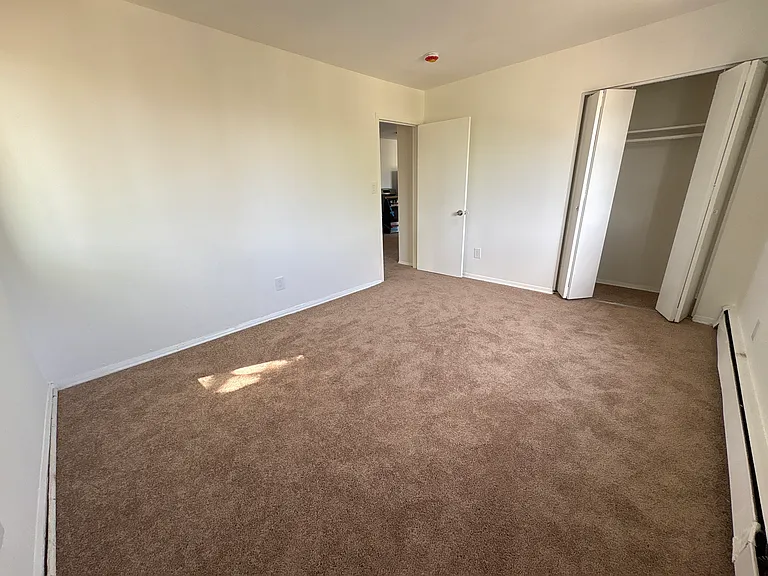 5019 B St SE #302 — Photo 7