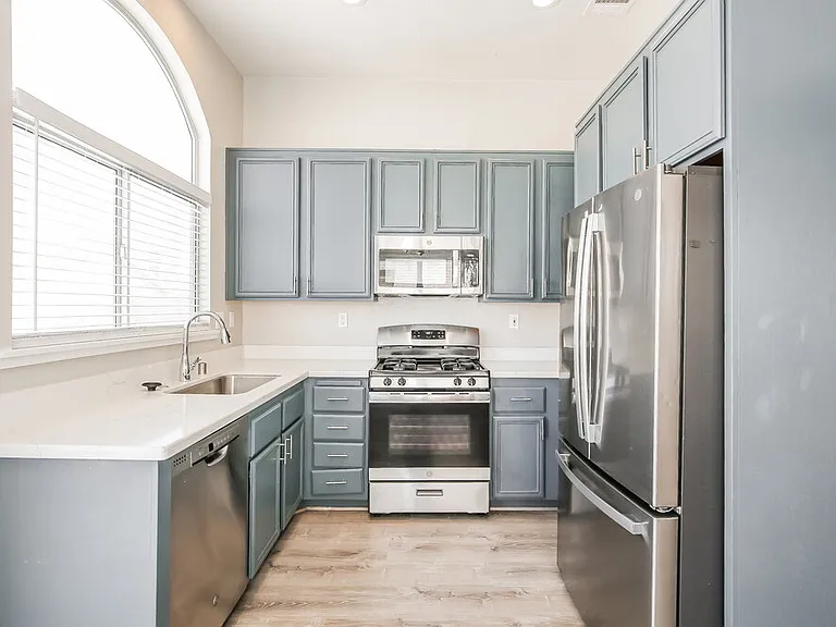 6040 Hidden Rock Dr — Photo 8